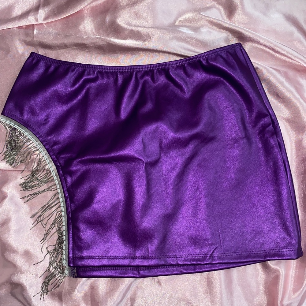 Size M purple fringe skirt rave